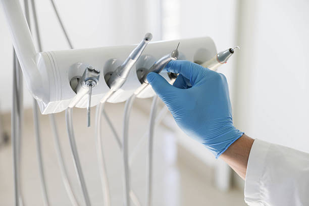 Professional Tooth Extraction technician working in Los Altos, CA